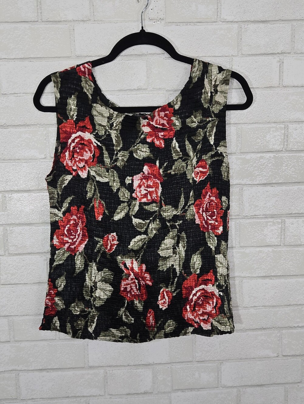 Casual Corner floral tank